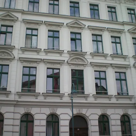 Zentrales Hochwertiges Gruenderzeit-apartment Thomasius Apartament